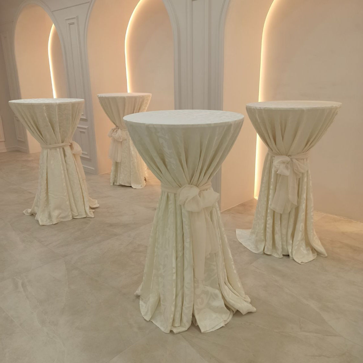 Închiriere de mobilier și textile pentru evenimente foto 2