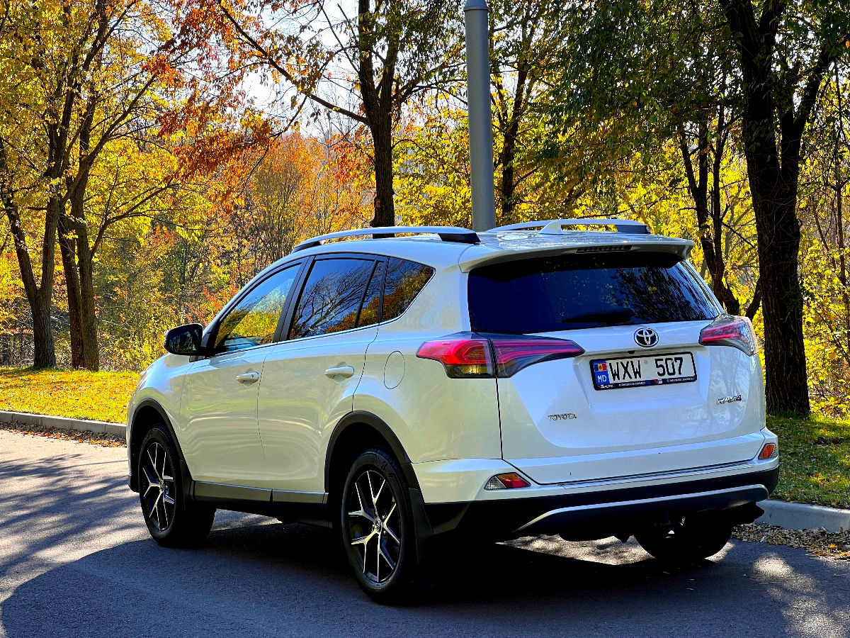 Toyota Rav 4 foto 9
