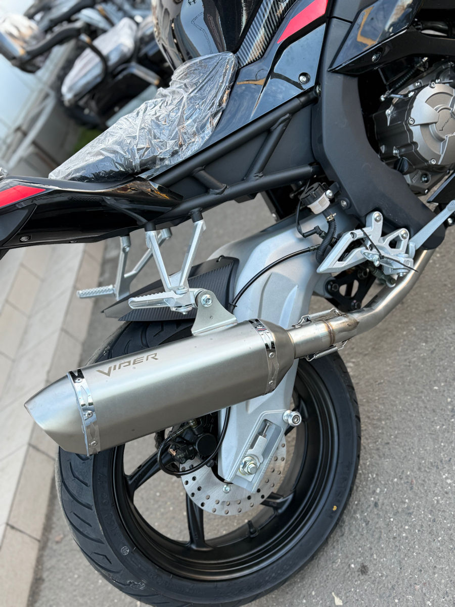Viper 550rr foto 3