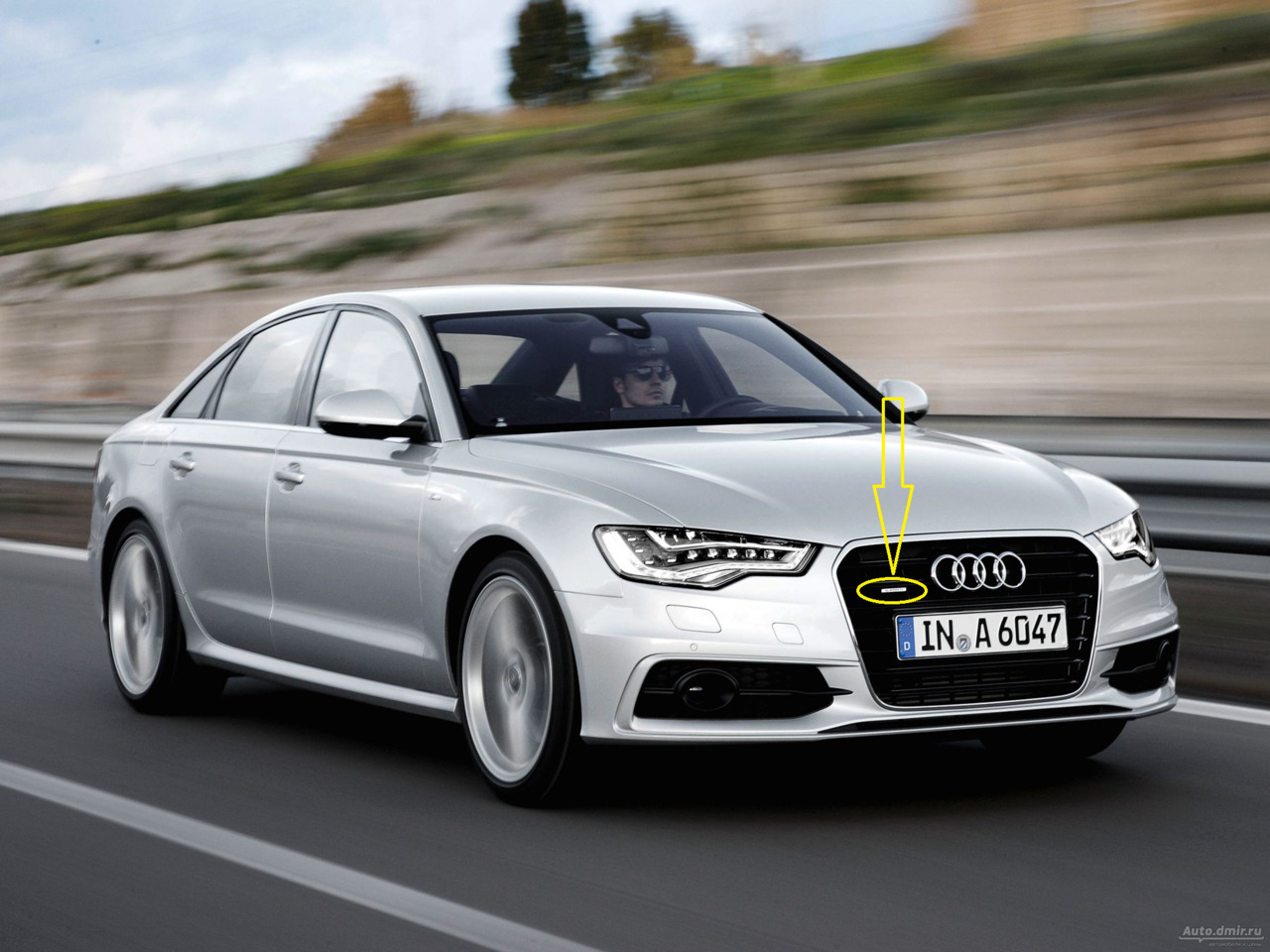 Продам шильдик "Quattro" на Audi A6 C7