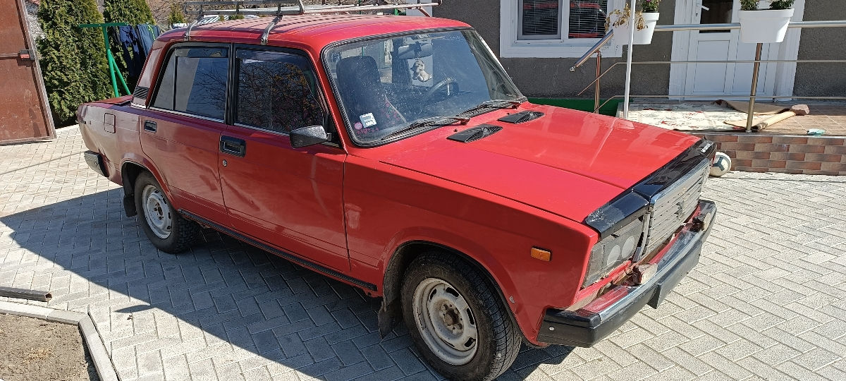 Lada / ВАЗ 2107 foto 1
