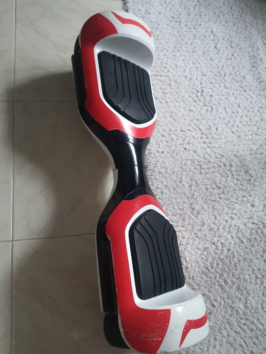 Vând  hoverboard ducati  foto 4