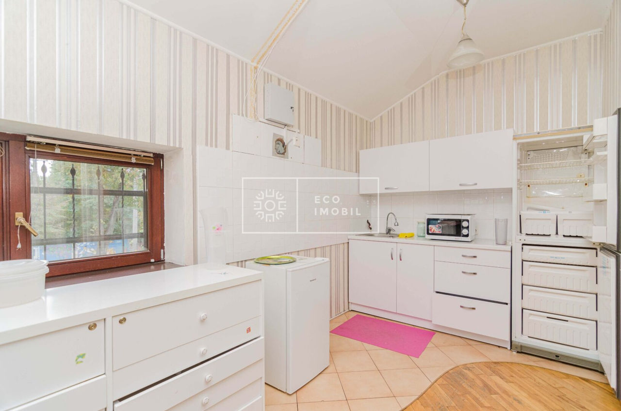 Vânzare, oficiu, Centru, str. București, 160 m.p., 320000€ foto 17