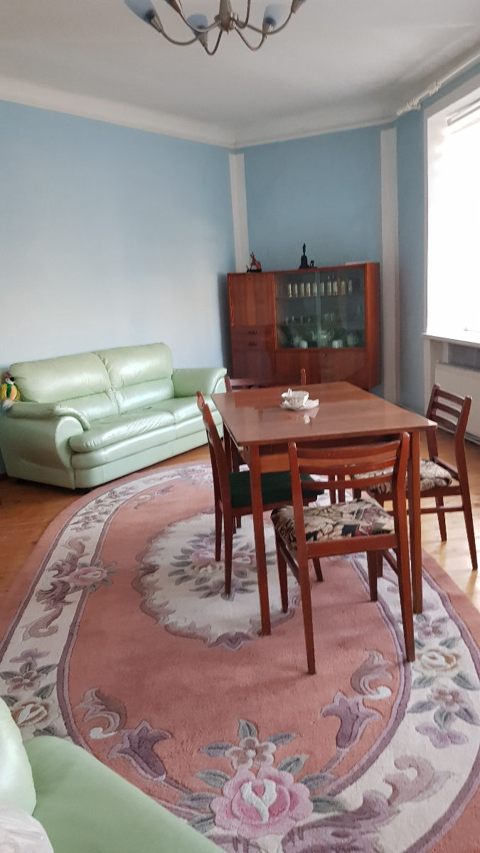 Apartament cu 3 camere,  Centru,  Bălți mun. foto 0