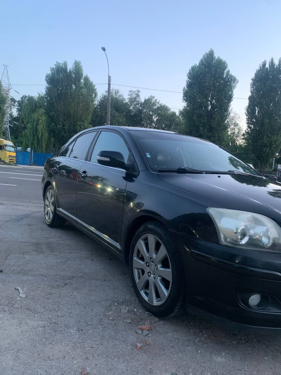 Toyota Avensis foto 0