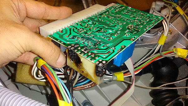 Reparația și instalarea mașinilor automate de spălat la domiciliu. foto 5