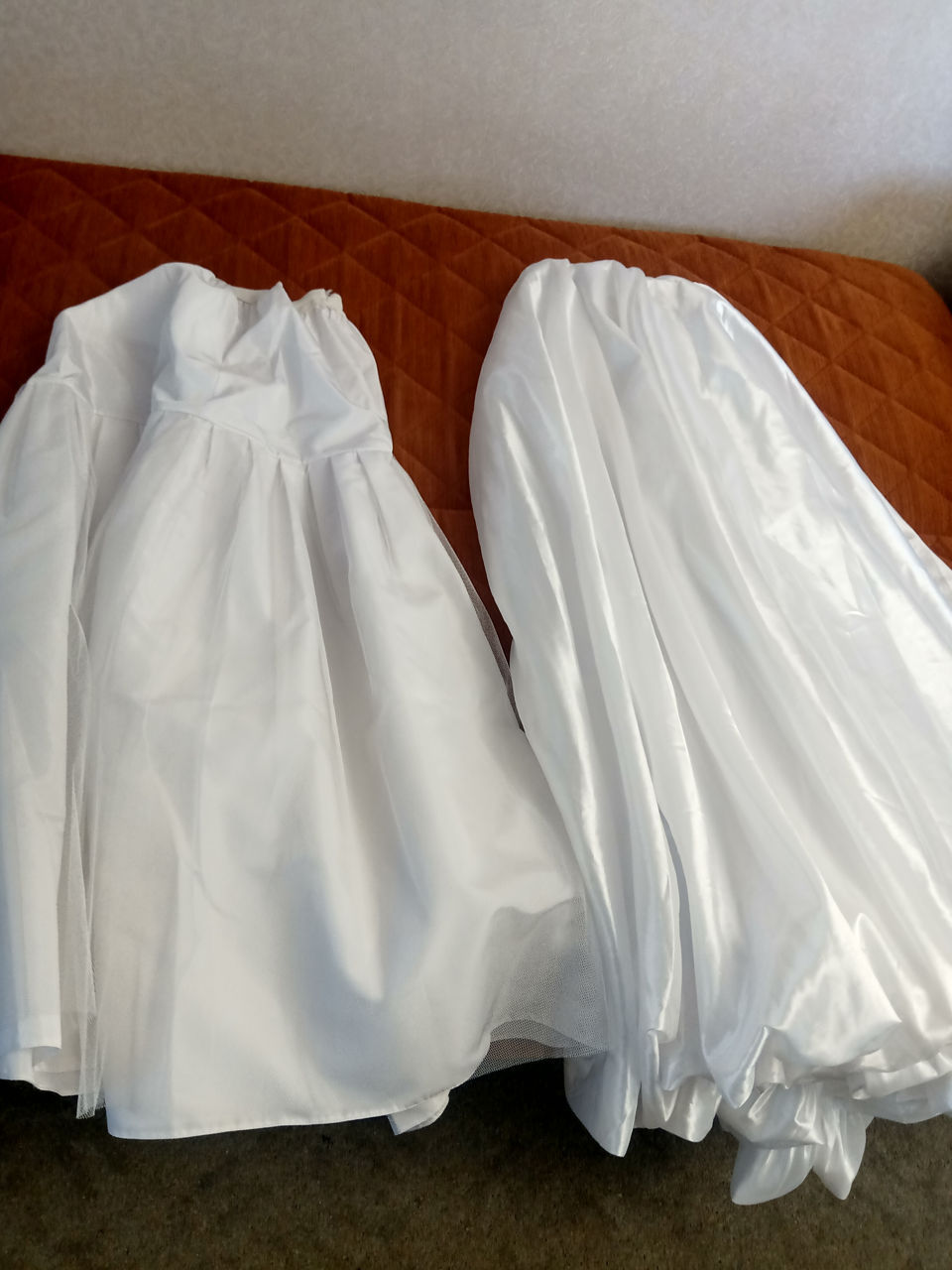 Vand set rochie de mireasa (top, fusta, jupon) foto 4