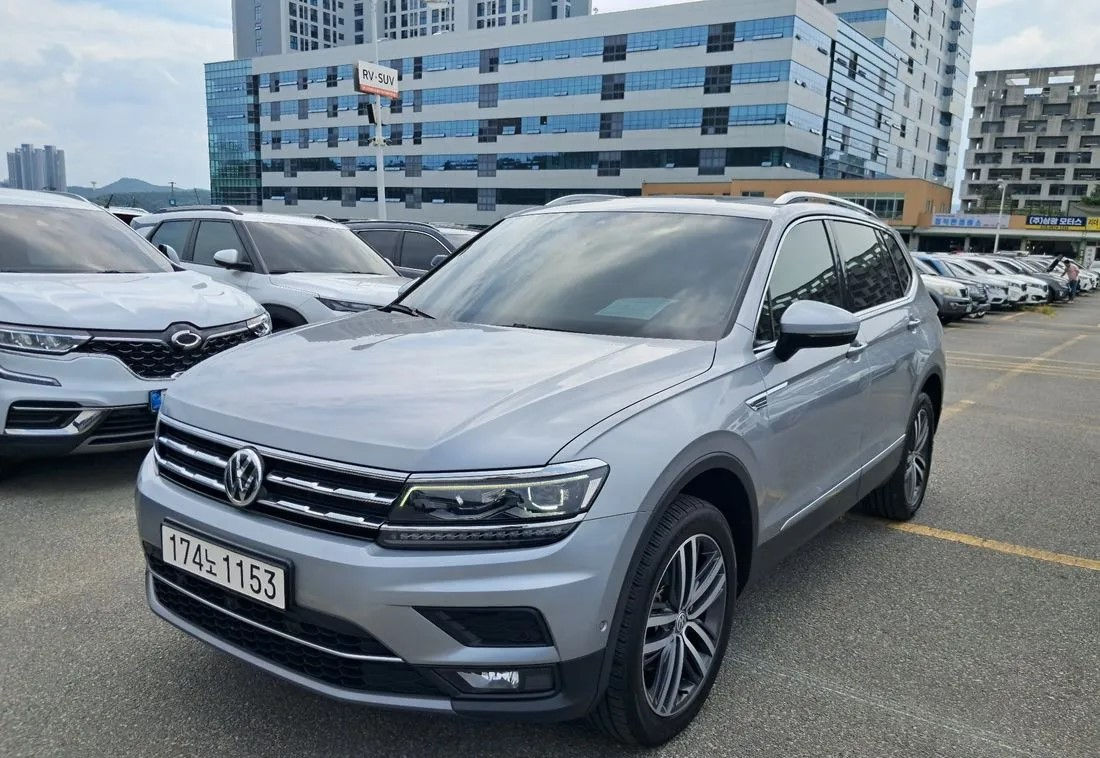 Volkswagen Touareg foto 2