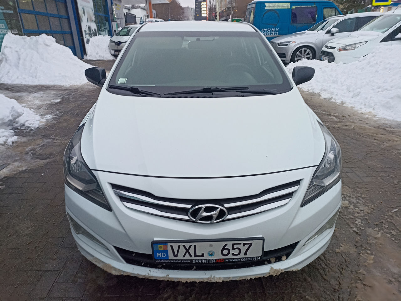 Hyundai Solaris foto 0