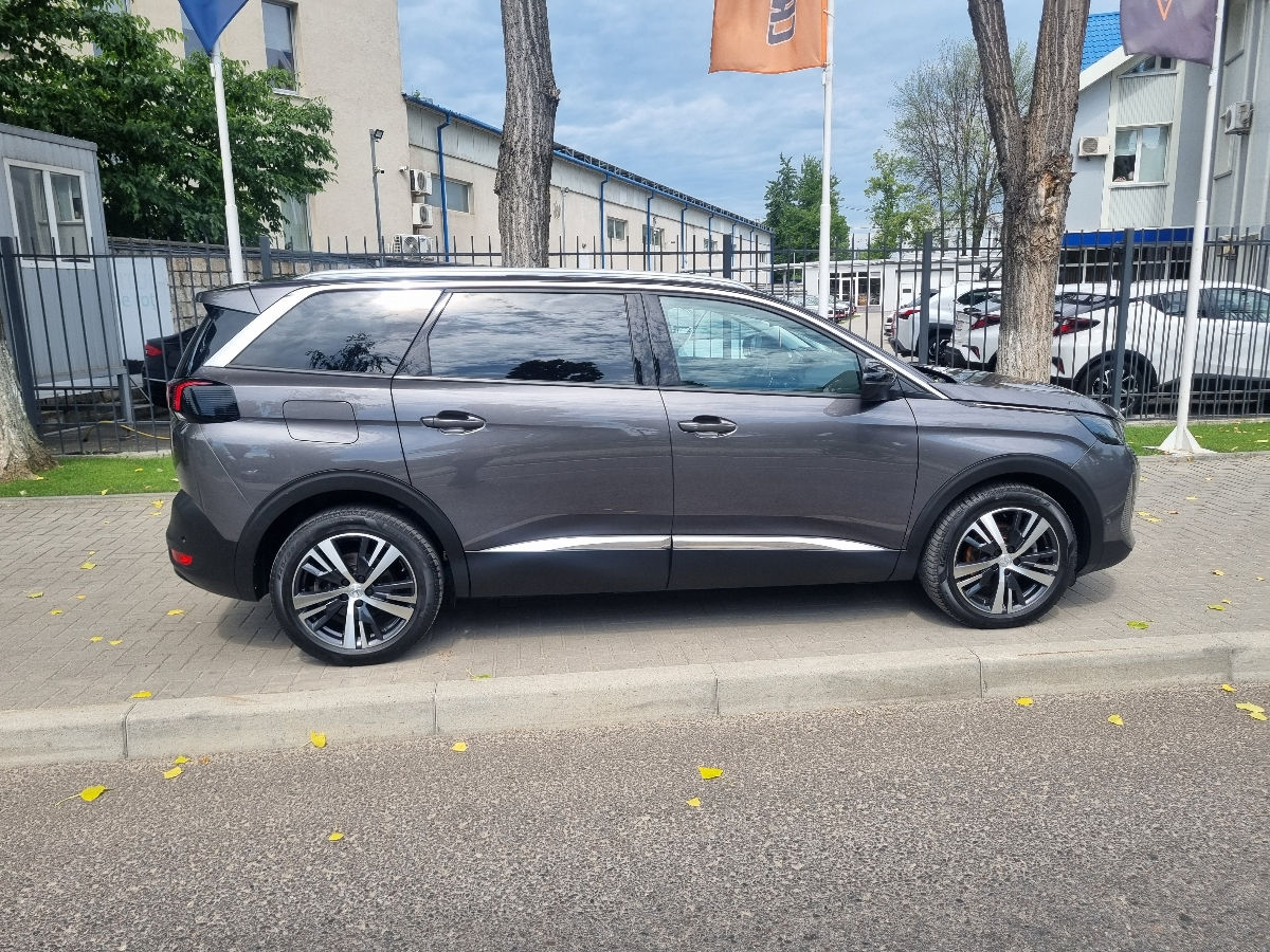 Peugeot 5008 2022 photo 4