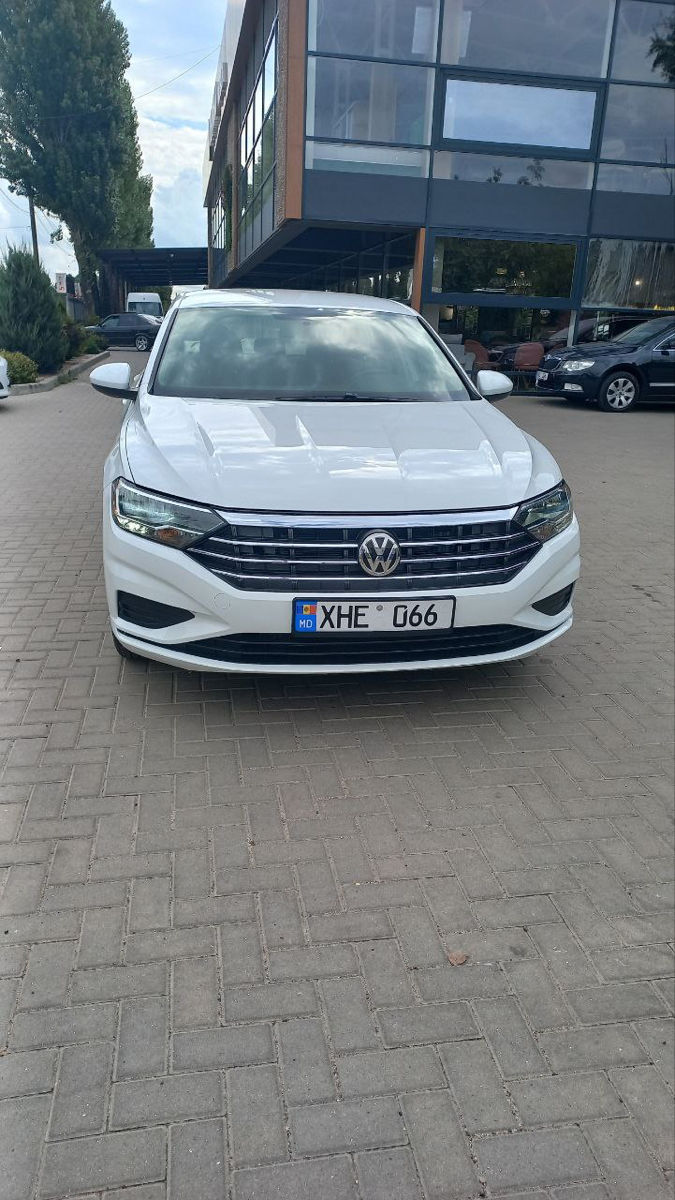 Volkswagen Jetta foto 2