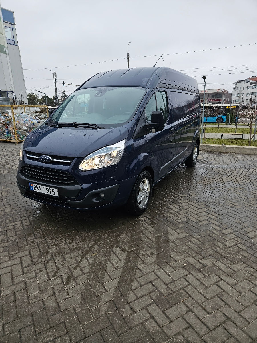 Ford Transit custom foto 2