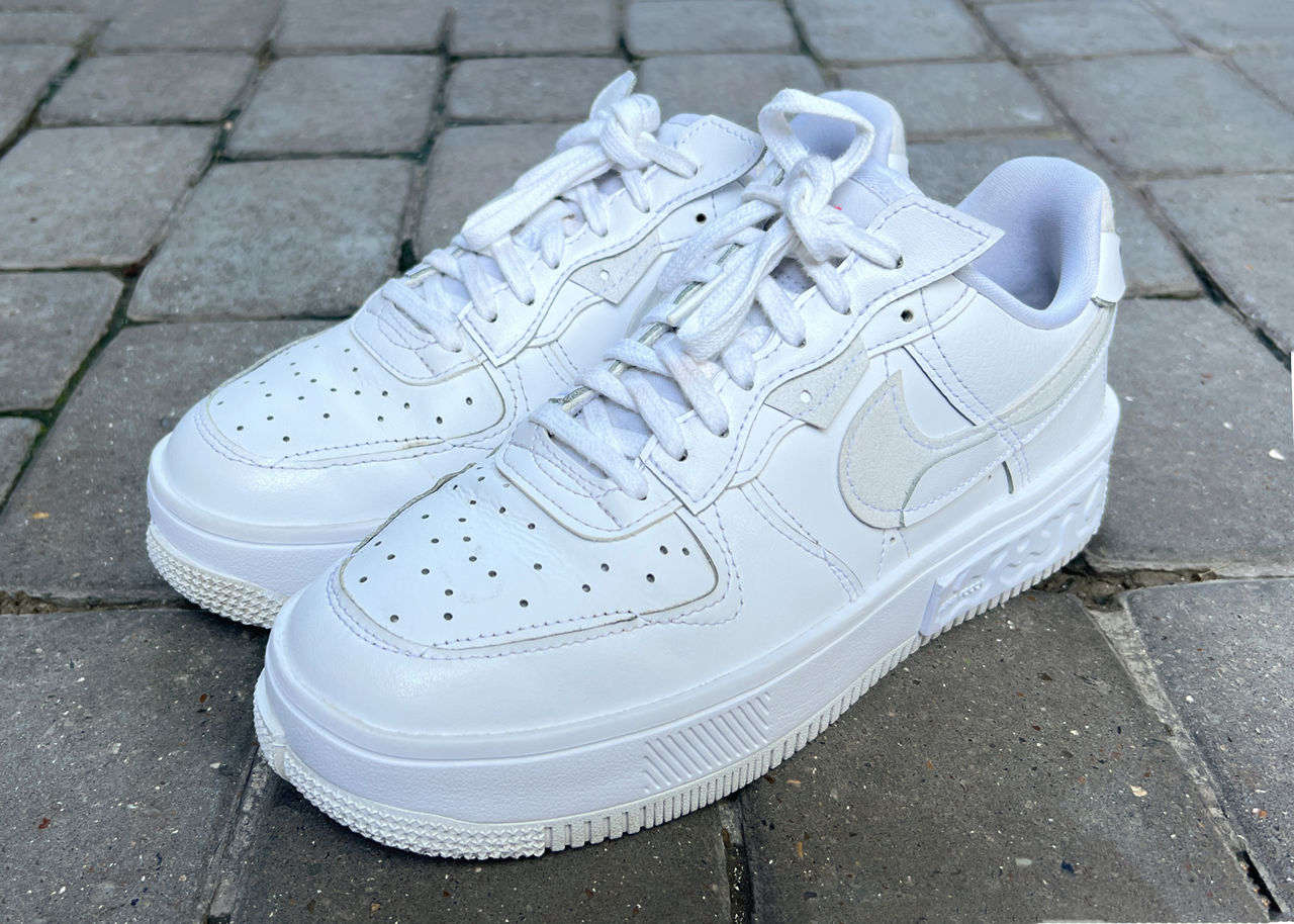 Nike Air Force 1 Low Fontanka Triple White. Размер 39. Оригинал. В идеальном состоянии. foto 2