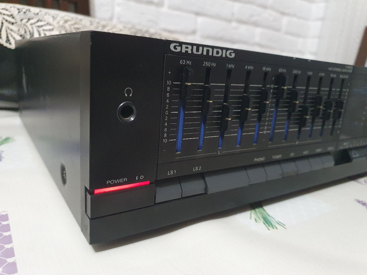 Vând amplificator Grundig V8200 foto 4