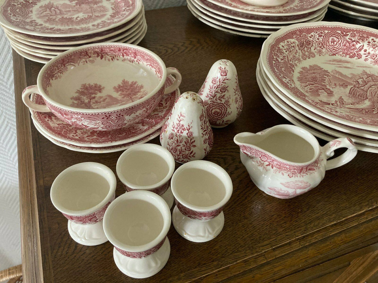 Набор посуды, сервиз Villeroy & Boch. Set de vesela.