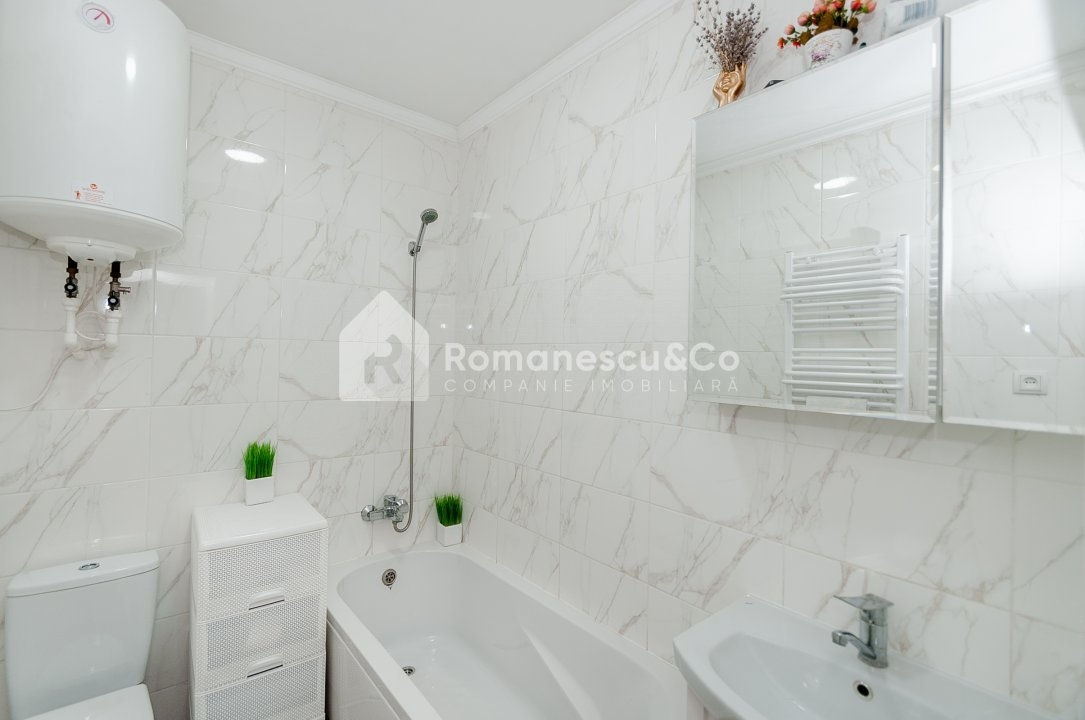 Casă de vânzare în Ialoveni, 2 nivele, cu reparație, teren 14 ari.  foto 11