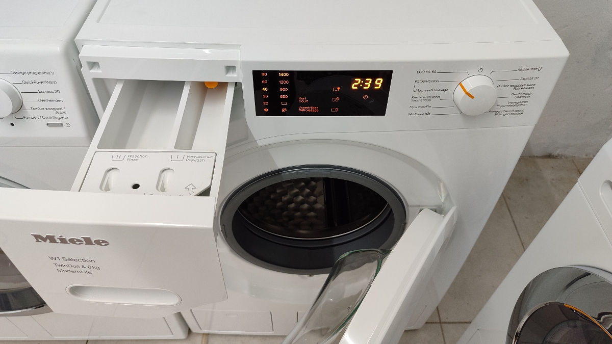 Стиральная машина Miele W1 фото 5