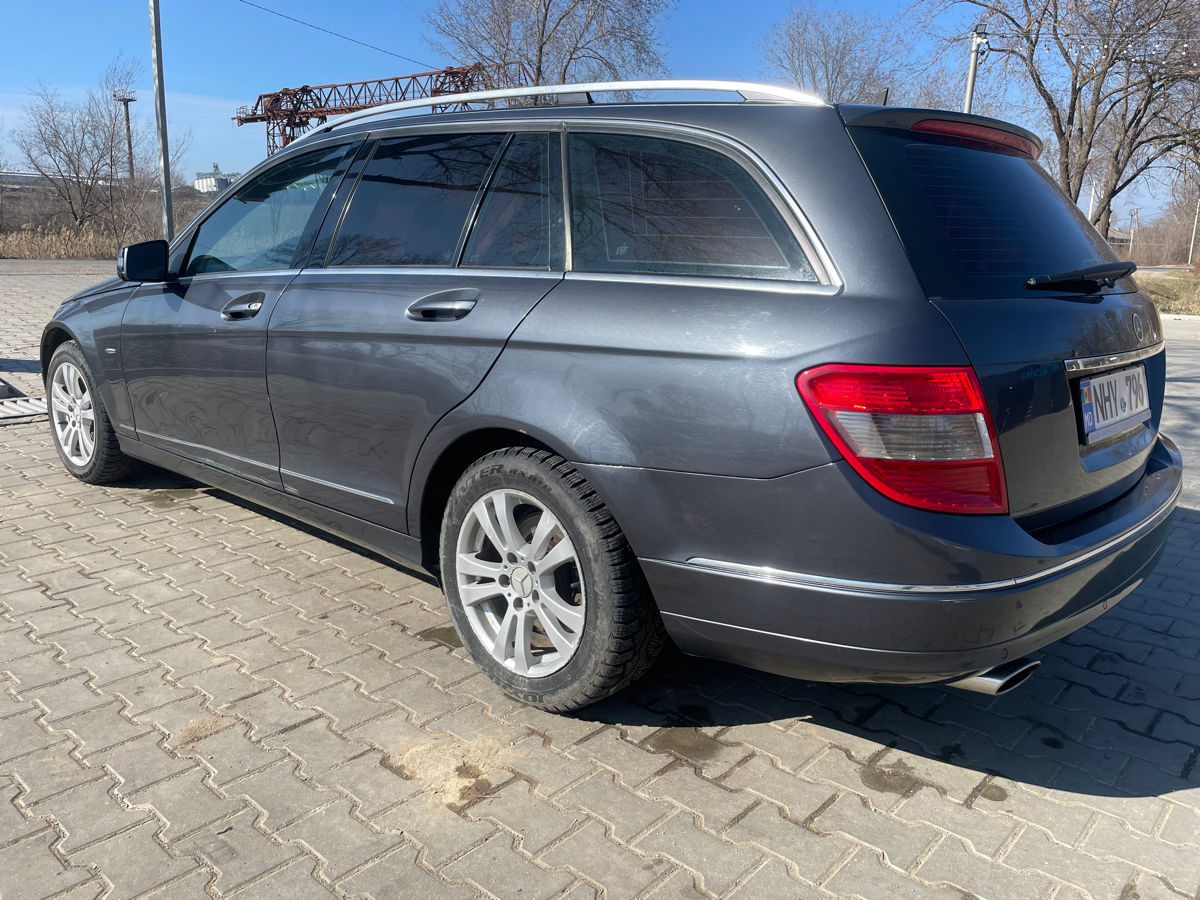 Mercedes C-Class фото 4