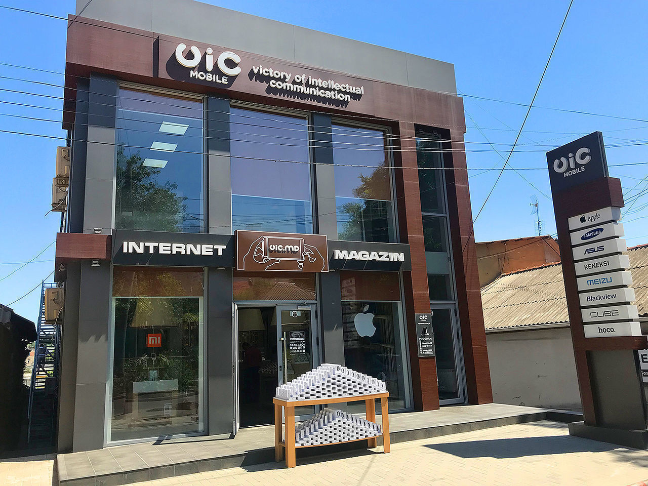 Samsung Galaxy S8 Plus achitare în rate în termen de la 636 luni!