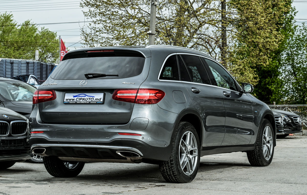 Mercedes GLC foto 3