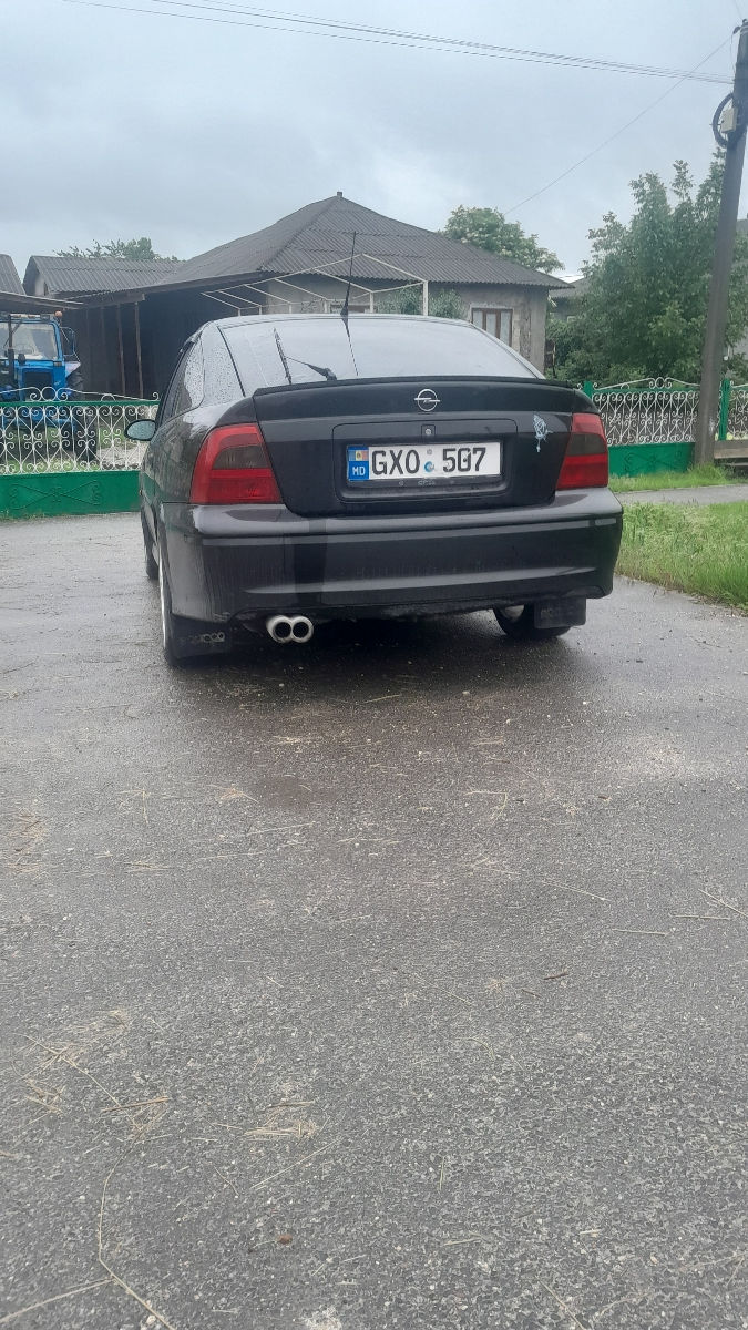 Opel Vectra foto 1
