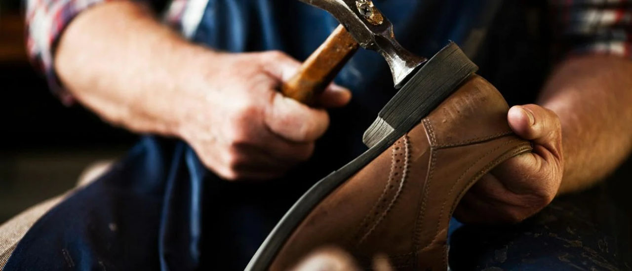 Reparatie de lux a articolelor din piele ! foto 3