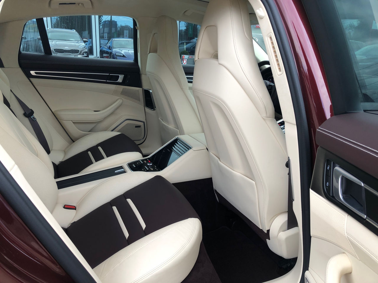 Porsche Panamera foto 16