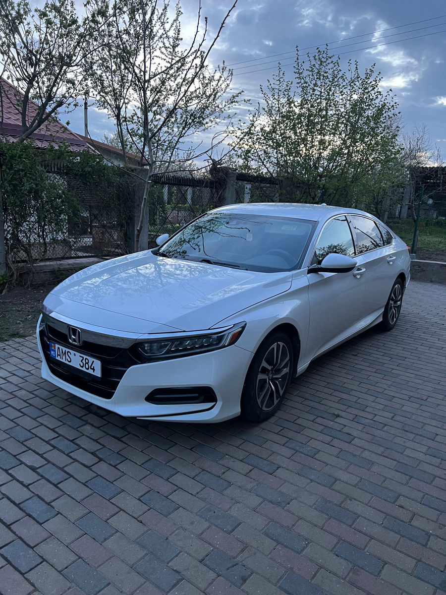 Chirie auto , arenda auto, rent a car foto 9