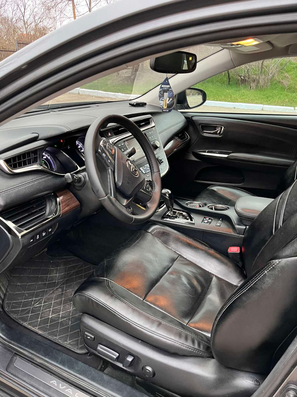 Toyota Avalon фото 5