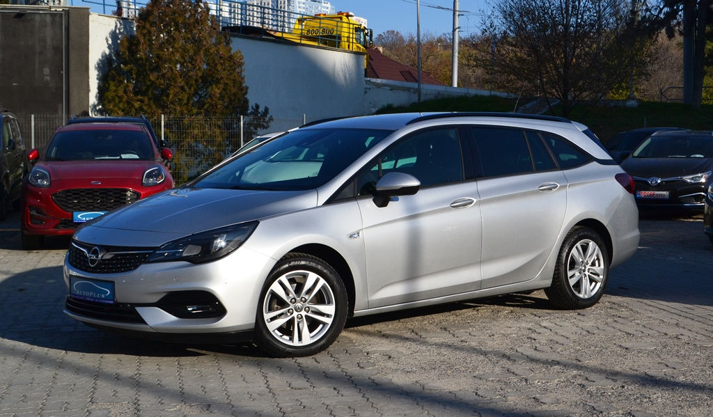 Opel Astra фото 0