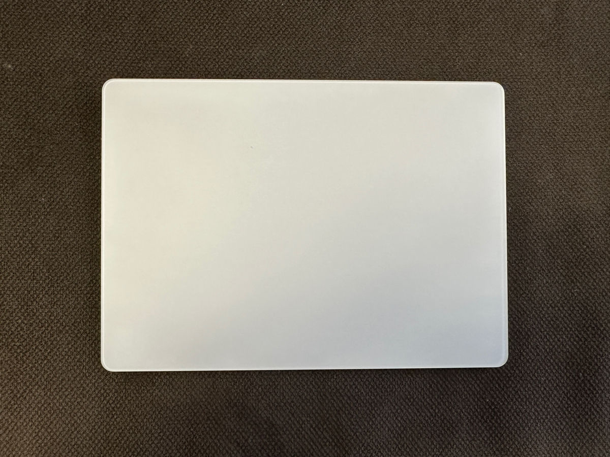 Тачпад Apple Magic Trackpad 2 в отличном состоянии foto 0