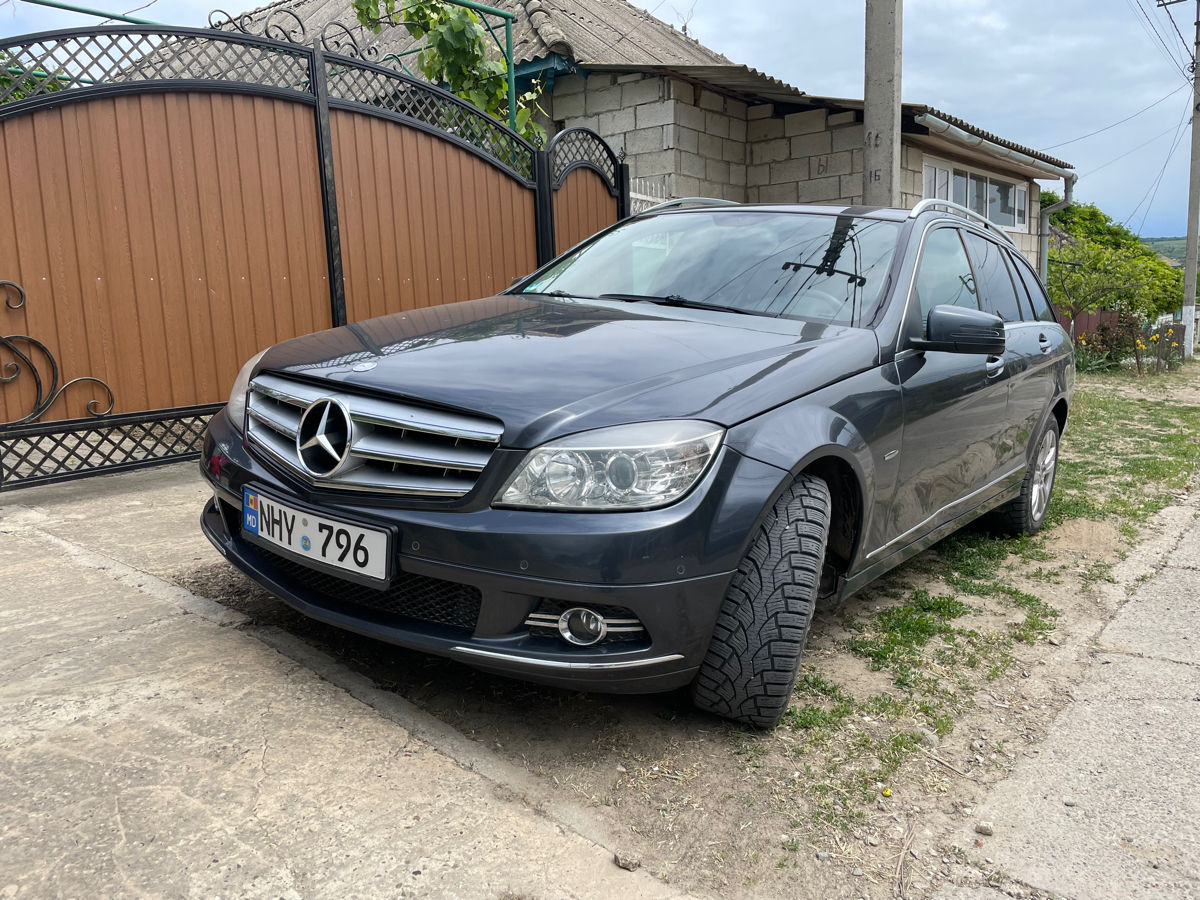 Mercedes C-Class фото 9