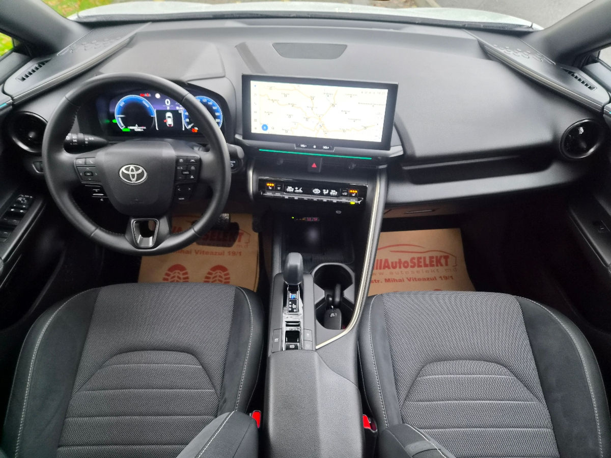 Toyota C-HR 2024 photo 11