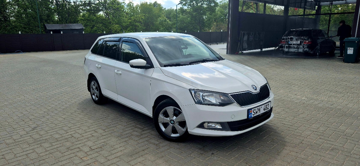 Skoda Fabia фото 0