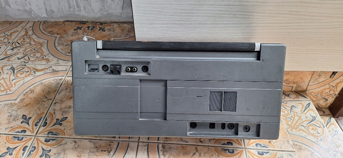 Grundig Satellit Professional 650 (Германия) foto 0