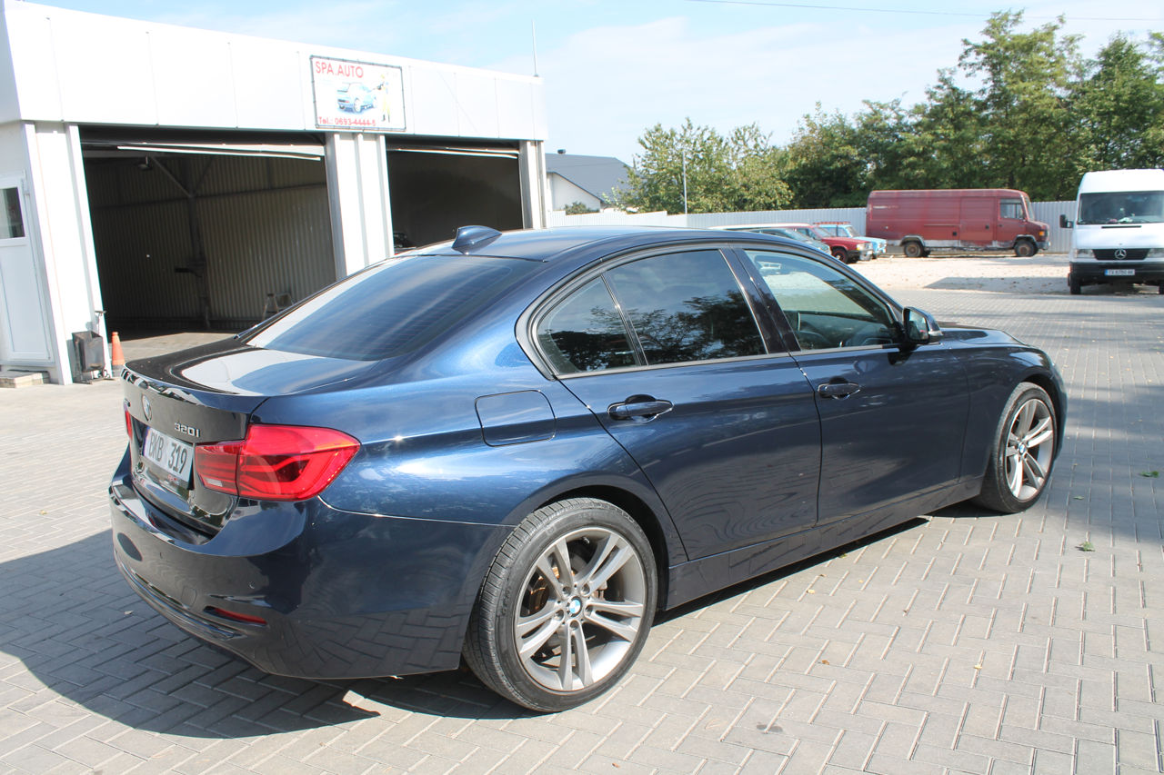 BMW 3 Series foto 3