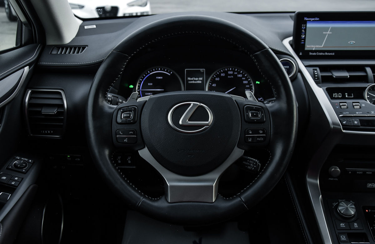 Lexus NX Series фото 10