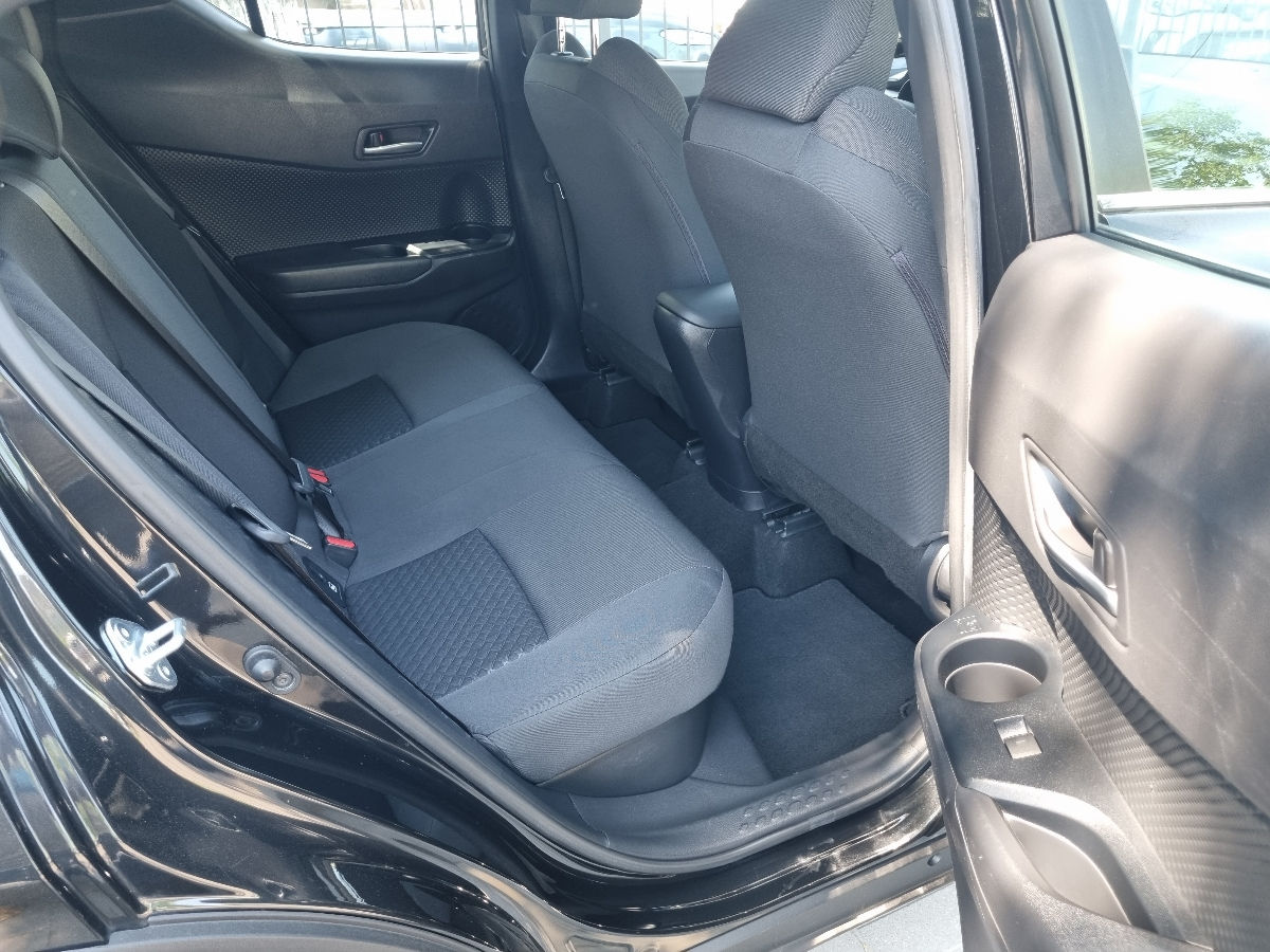 Toyota C-HR 2021 photo 18