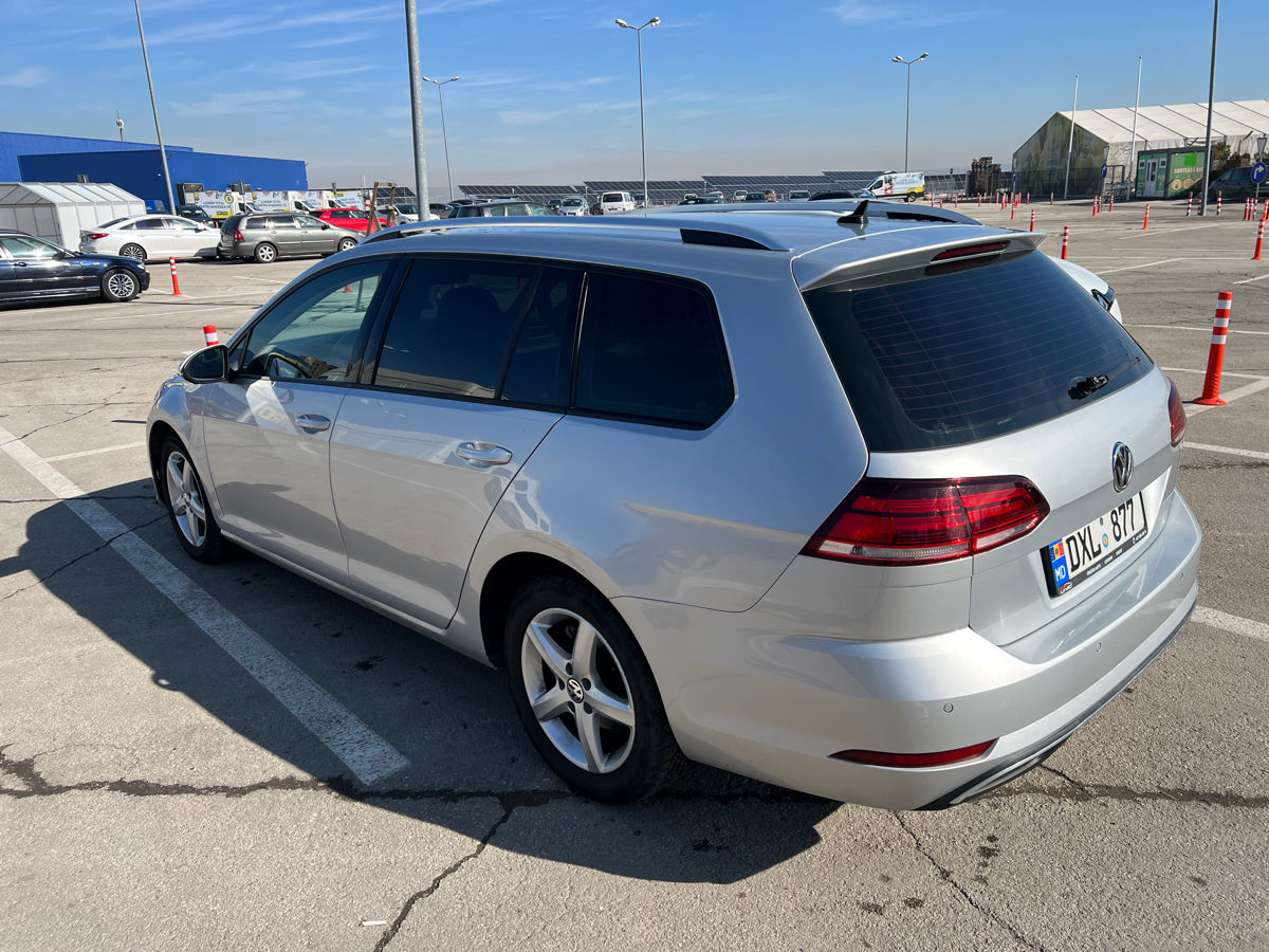 Volkswagen Golf фото 5
