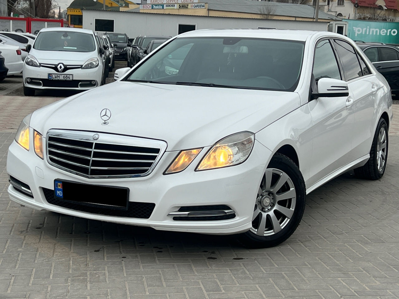 Mercedes E-Class foto 0