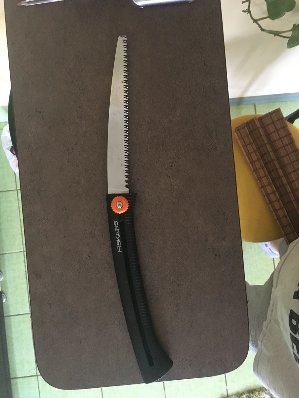 Продам складную пилу fiskars