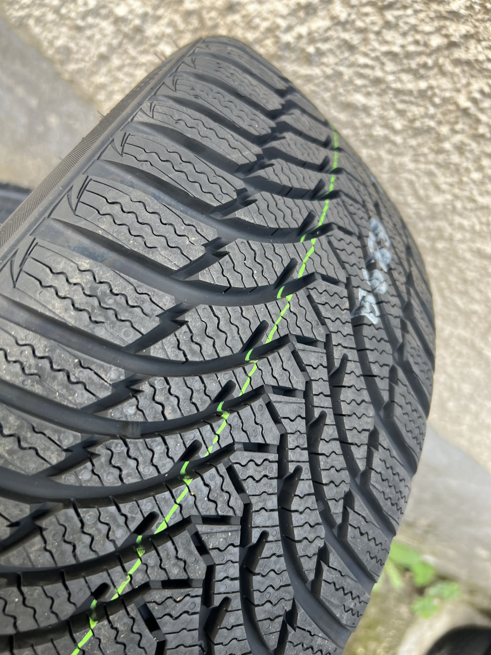 215/45 R16 Kumho Wintercraft WP51/ Монтаж, доставка, livrare foto 3