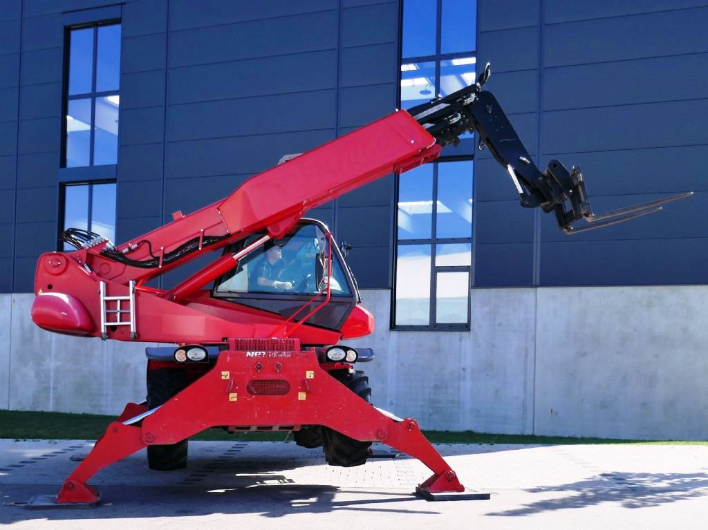 Телескопический погрузчик с поворотной башней Manitou MRT1840 EASY-ST3B, 2017 foto 0