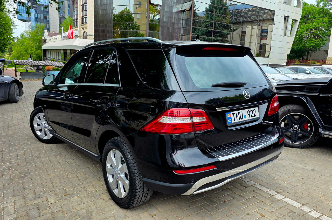 Mercedes M-Class фото 1