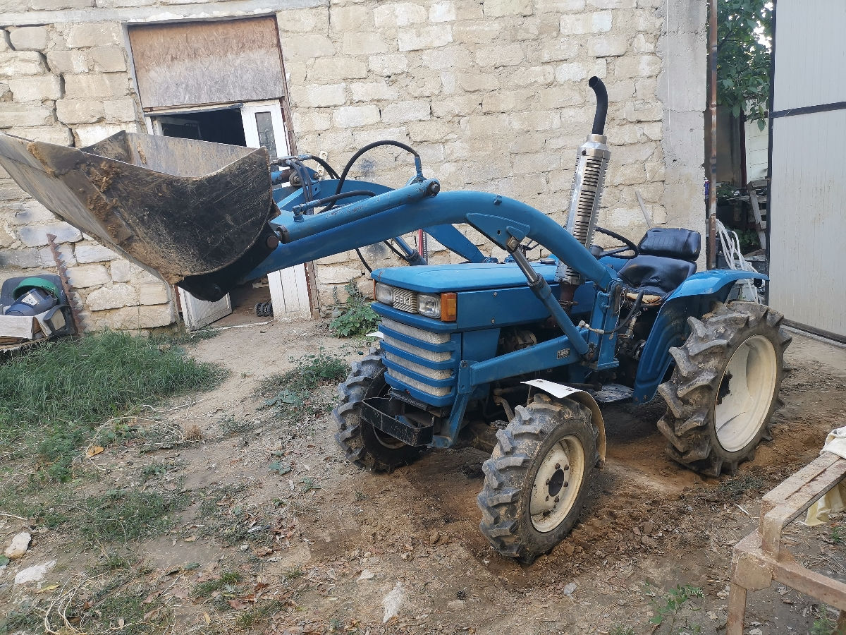 Mini tractor foto 0