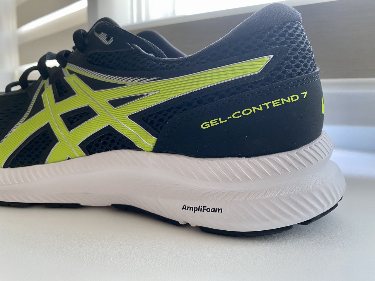 Беговые кроссовки Asics Gel-contend 7