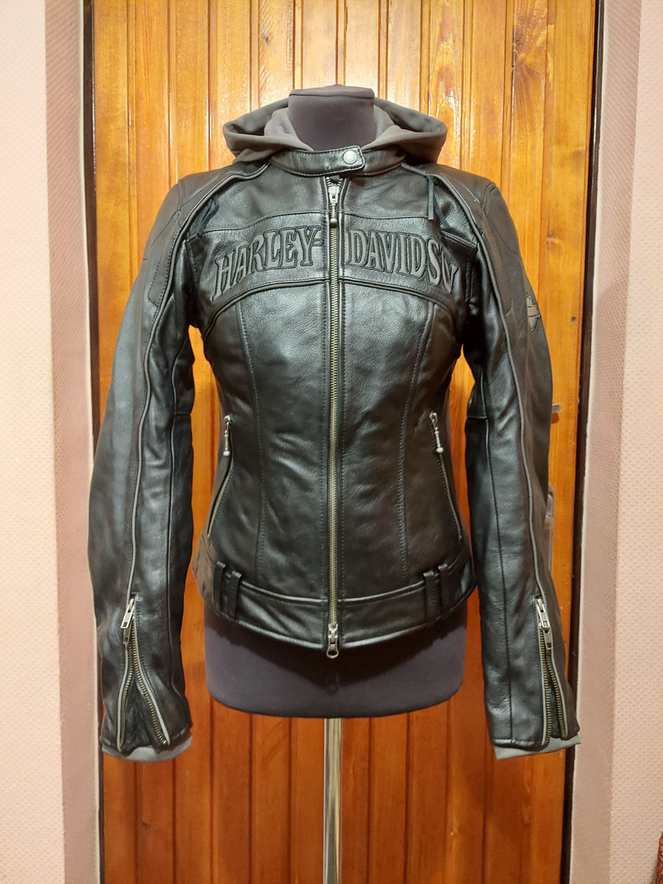 Мото куртка женская.  foto 2
