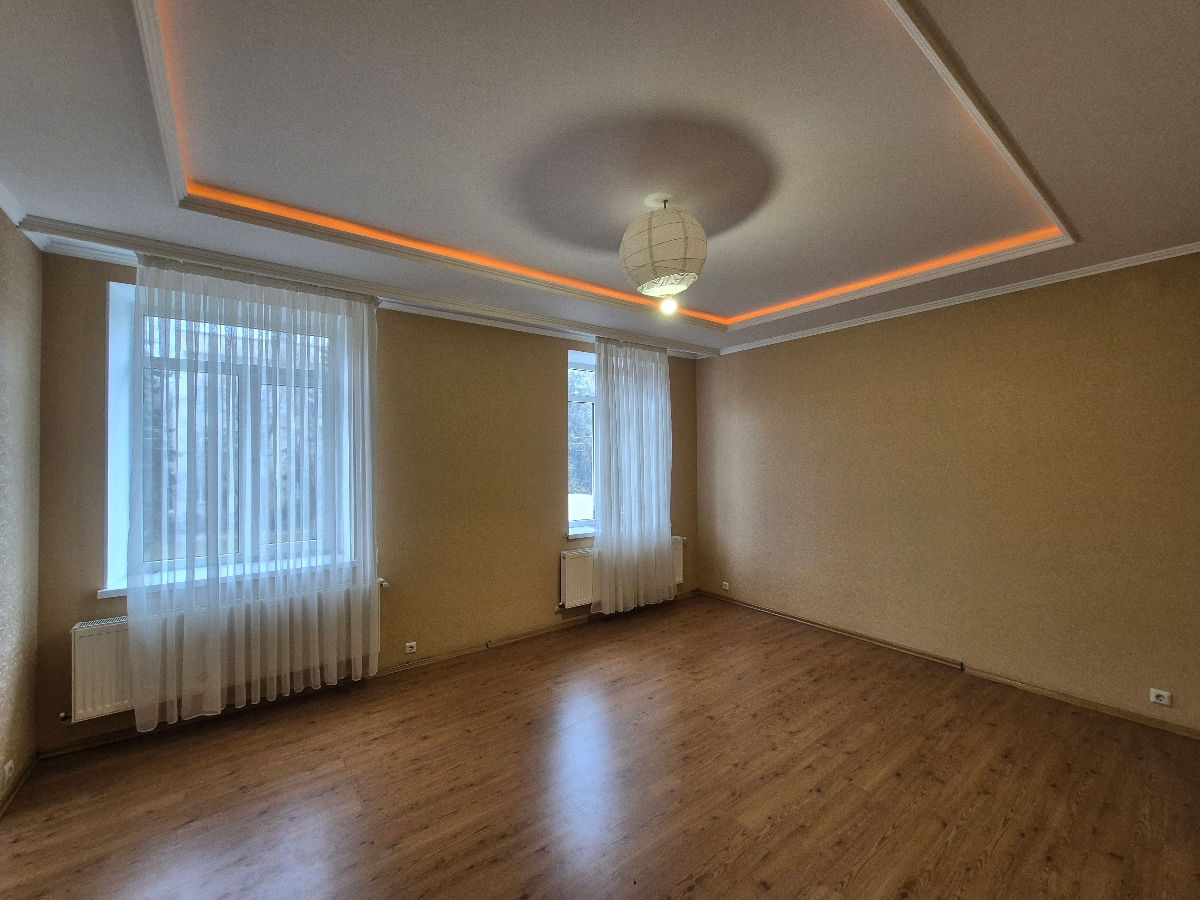 Apartament cu 3 camere, 70 m², Centru, Bălți foto 4