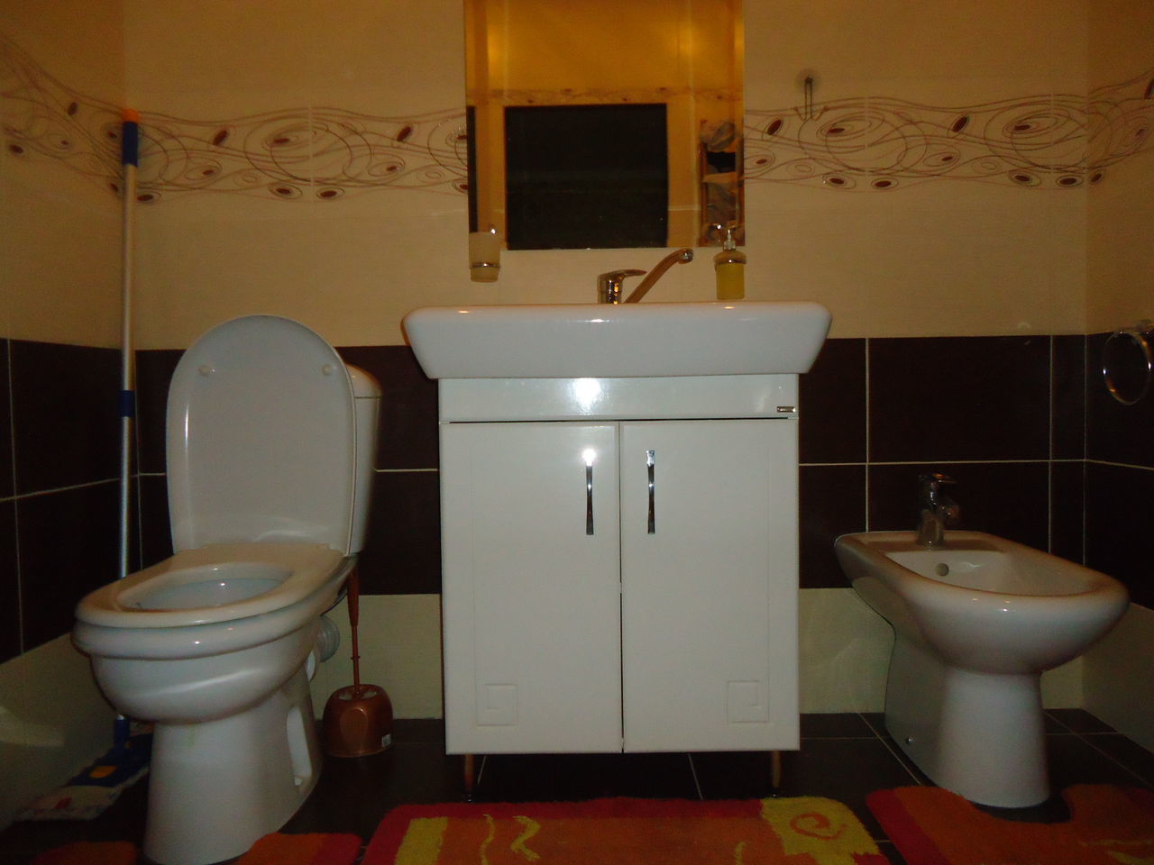 Inlaturare scurgeri wc(baciok)robinet,dus,sifon.Max1 ora.Schimbare tevi apa ,canalizare. Reparare Wc foto 3