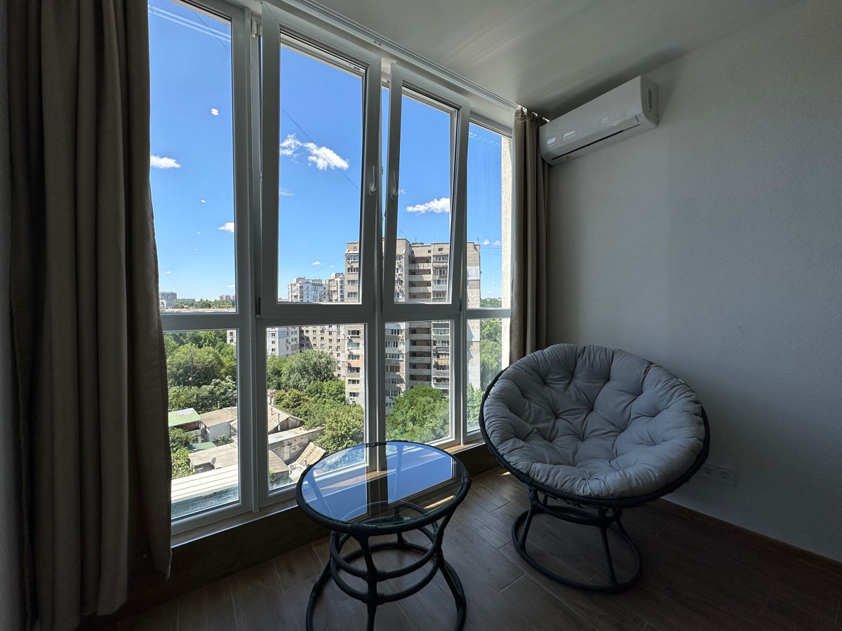 Продам новострой 1-комнатную квартиру в Одессе,Украина